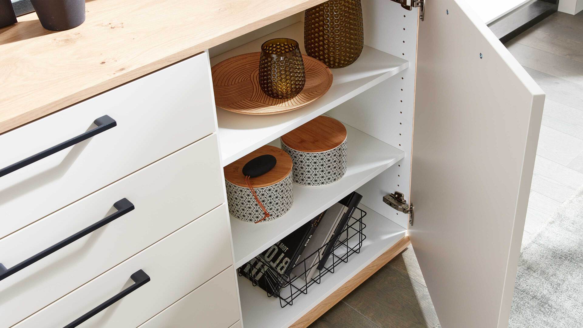 Interliving Schlafzimmer Serie 1024 – Kombikommode