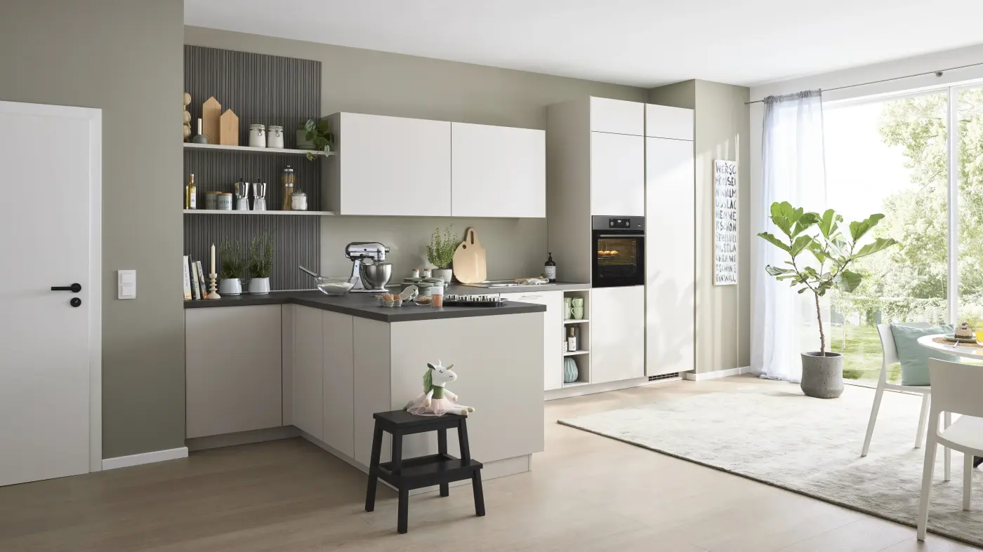Culineo® Einbauküche C615 mit AEG Einbaugeräten