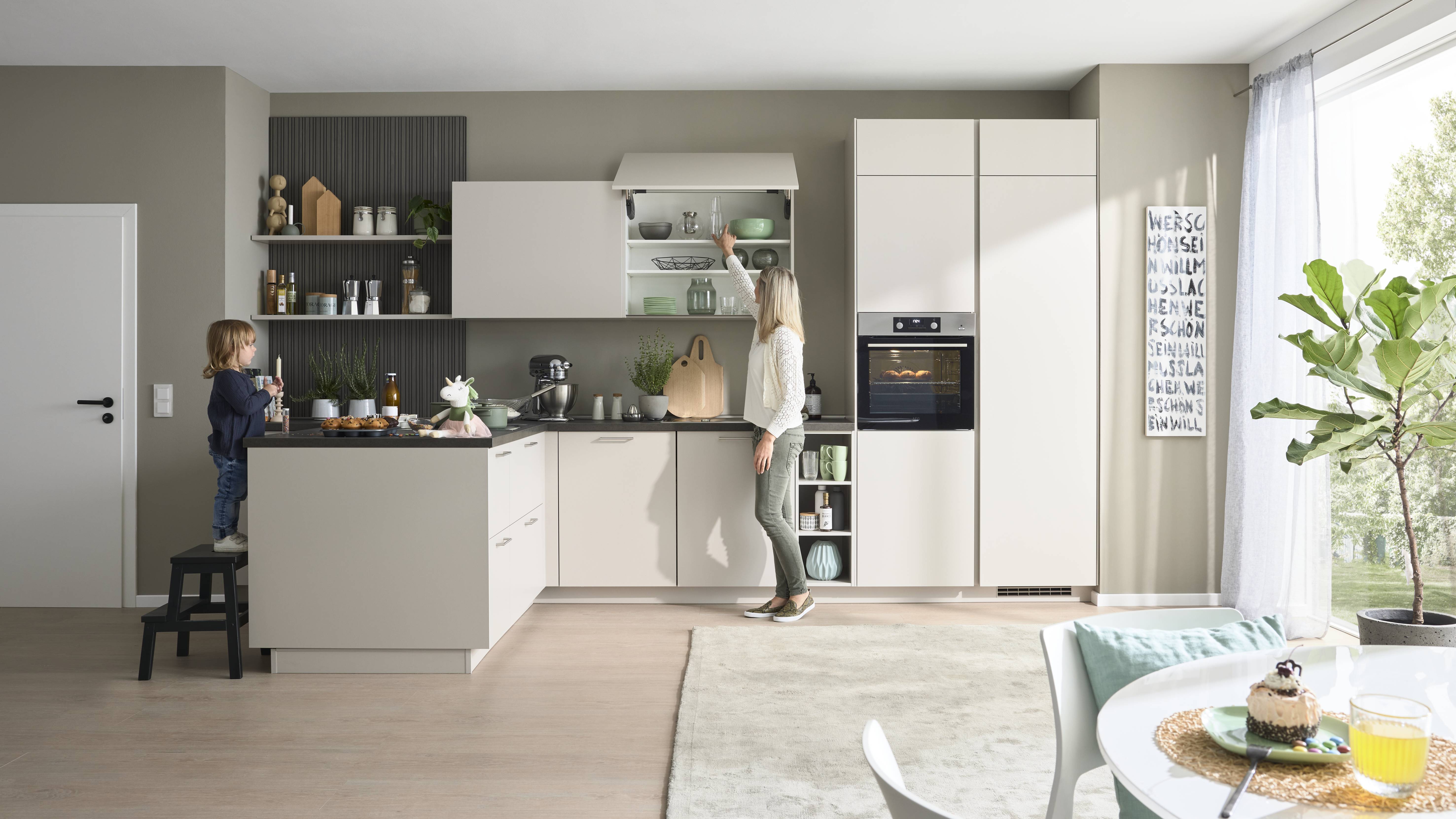 Culineo® Einbauküche C615 mit AEG Einbaugeräten