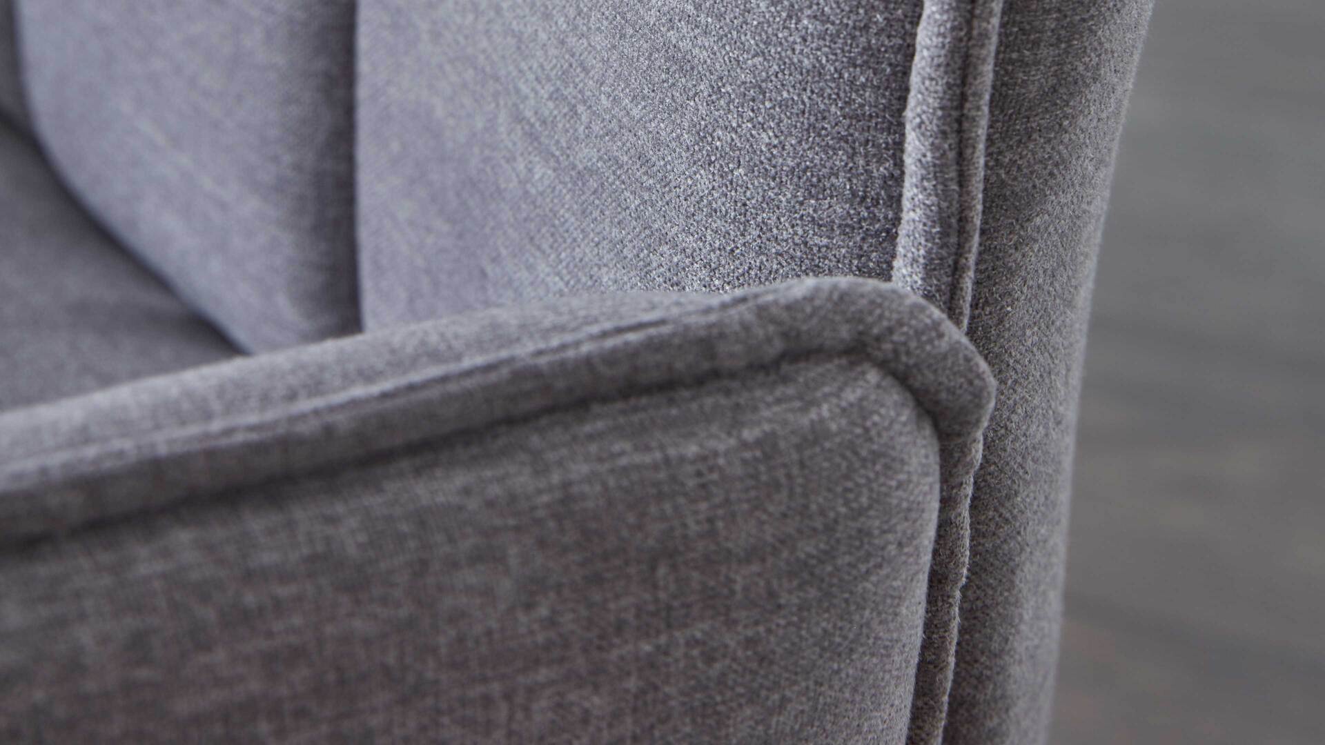 Interliving Esszimmer Serie 5102 – Armlehn-Polsterstuhl