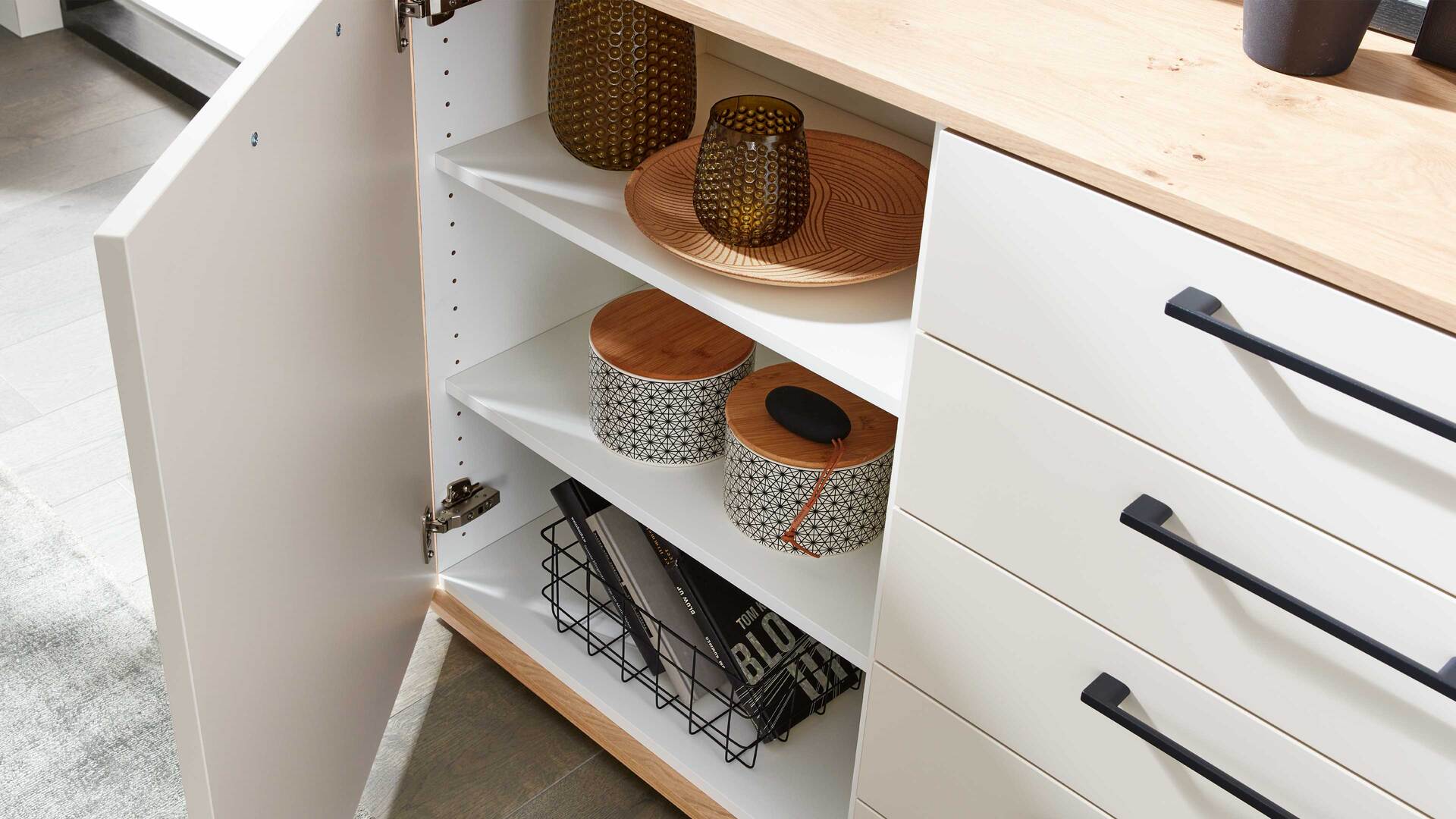 Interliving Schlafzimmer Serie 1024 – Kombikommode