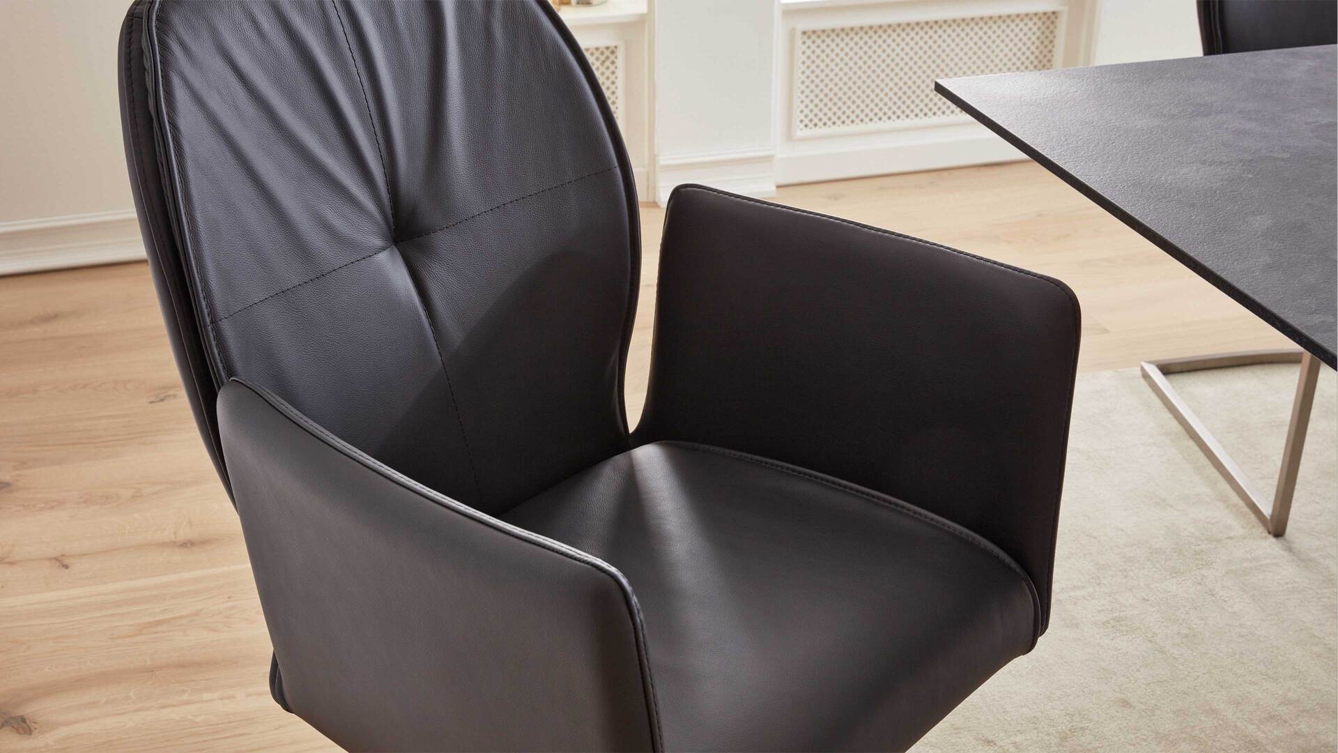 Interliving Esszimmer Serie 5104 – Armlehnstuhl