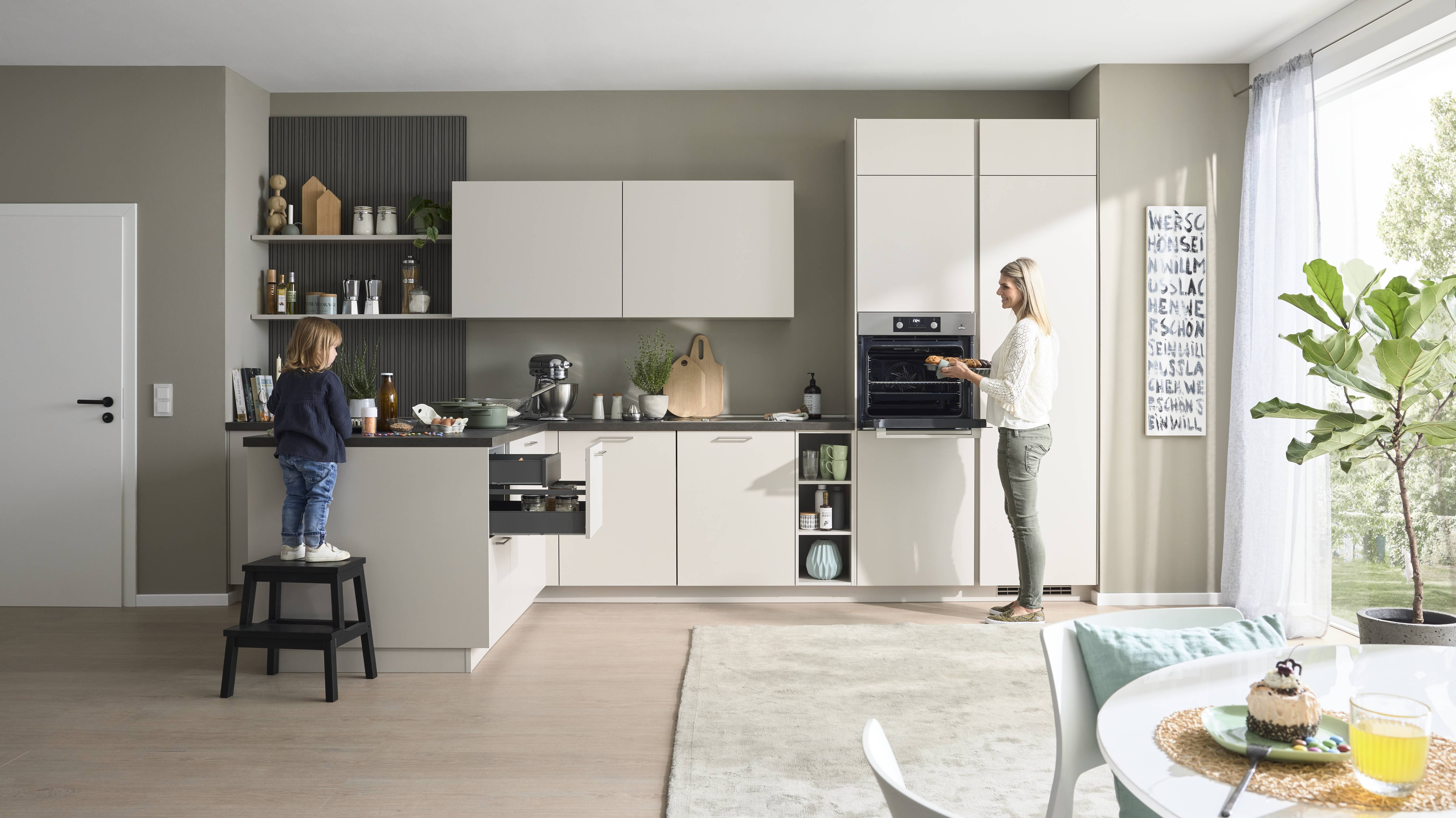 Culineo® Einbauküche C615 mit AEG Einbaugeräten