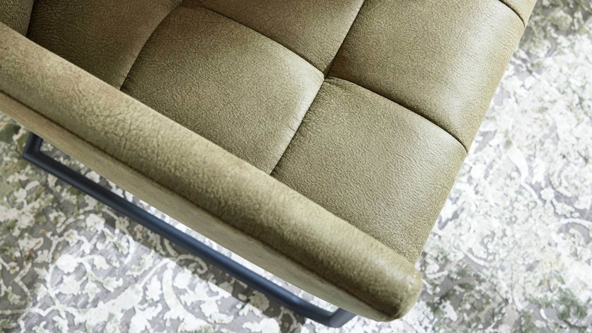 Interliving Esszimmer Serie 5104 – Armlehn-Schwingstuhl