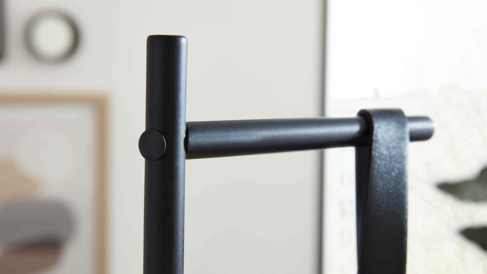 Interliving Leuchten Serie 9332 - Tischleuchte