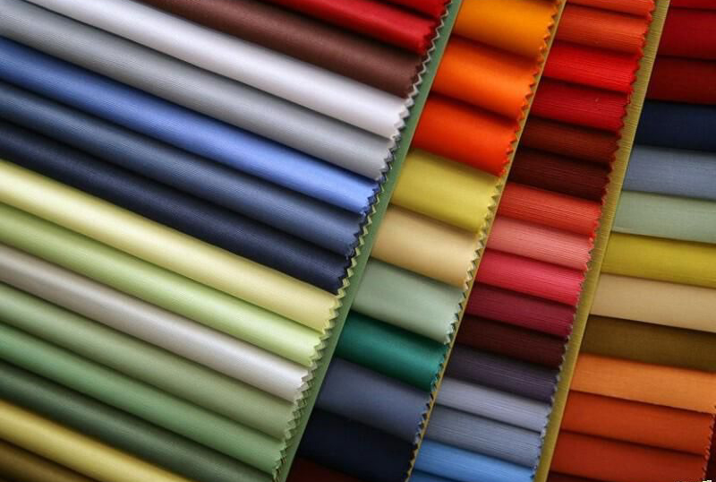 Sessel mit Premium-Kopfstützen