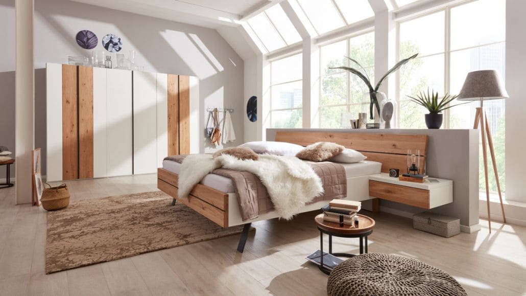 Bett in Holzoptik