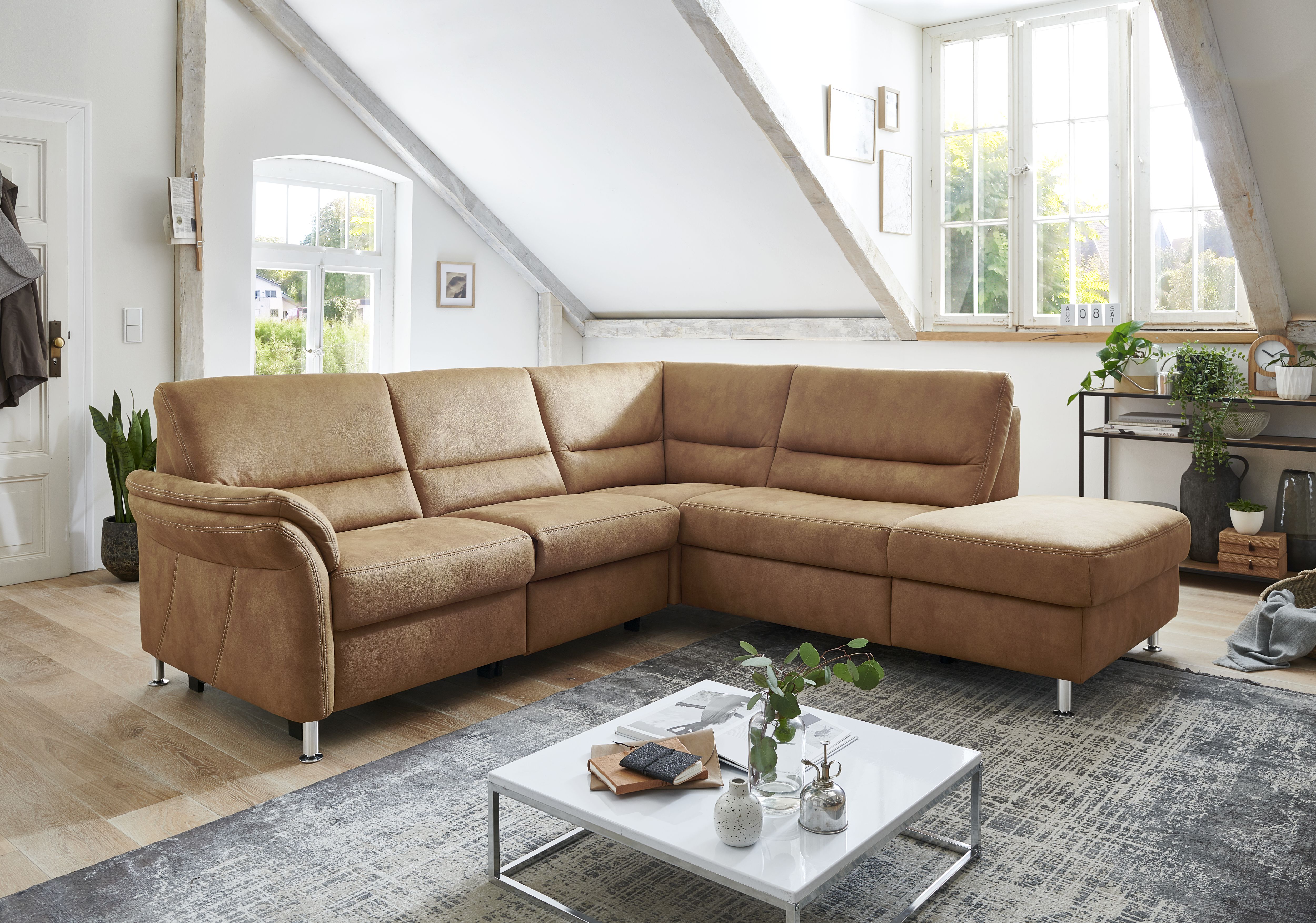 Polsterecke auch seitenverkehrt lieferbar