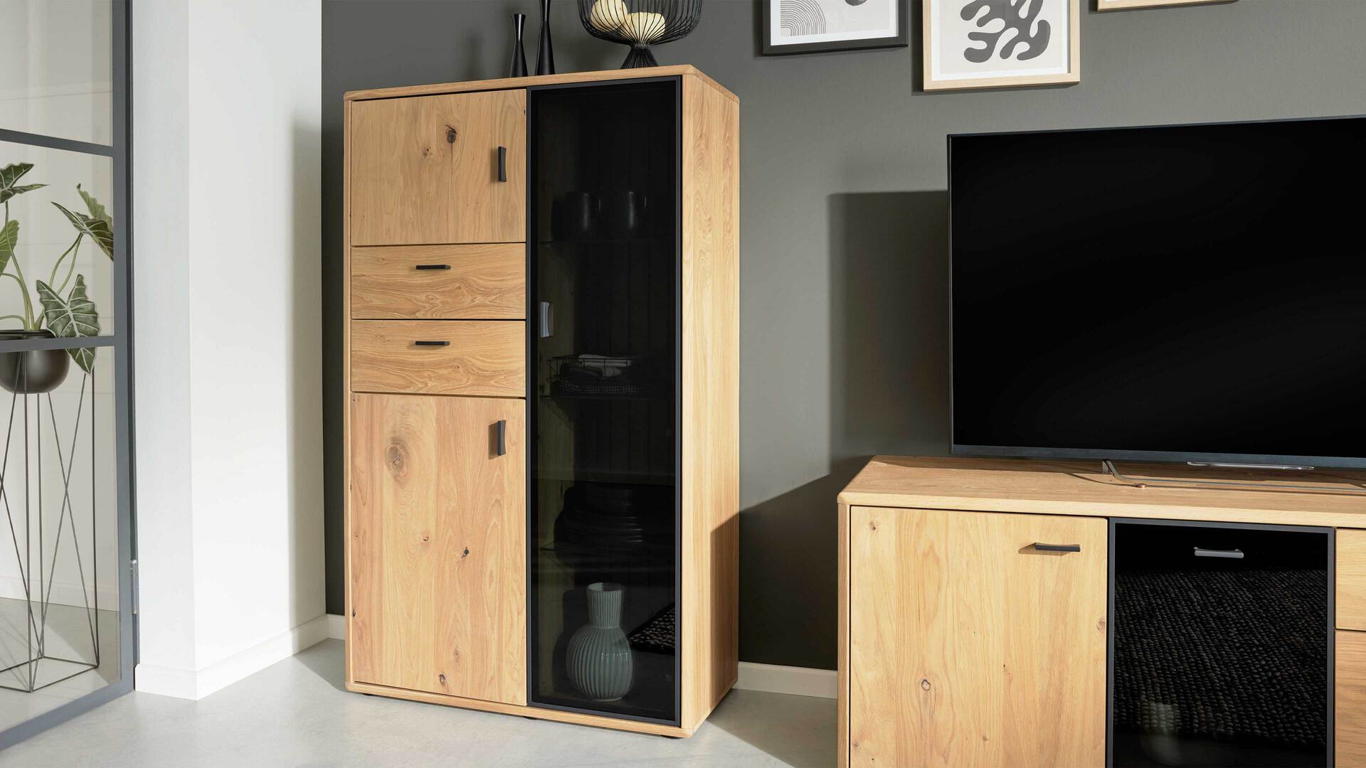 Interliving Wohnzimmer Serie 2024 - Highboard