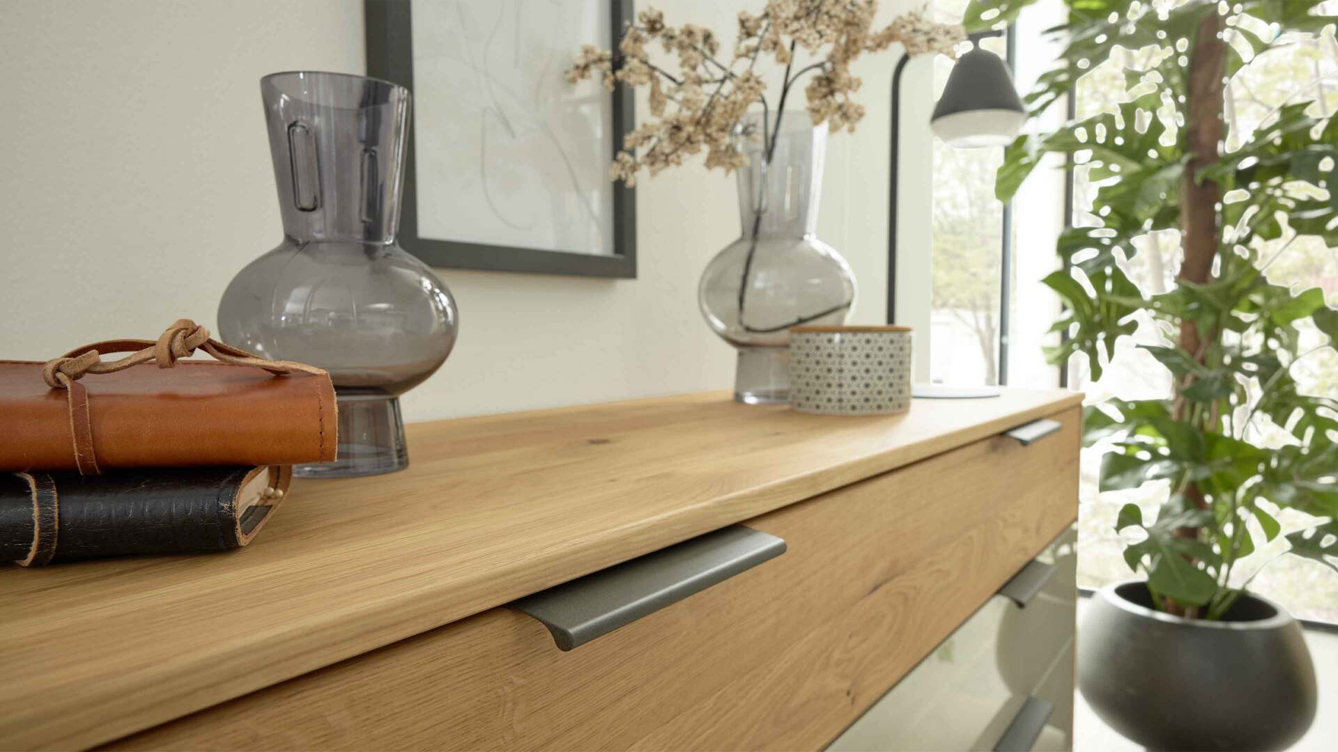 Interliving Schlafzimmer Serie 1027 – Schubladenkommode
