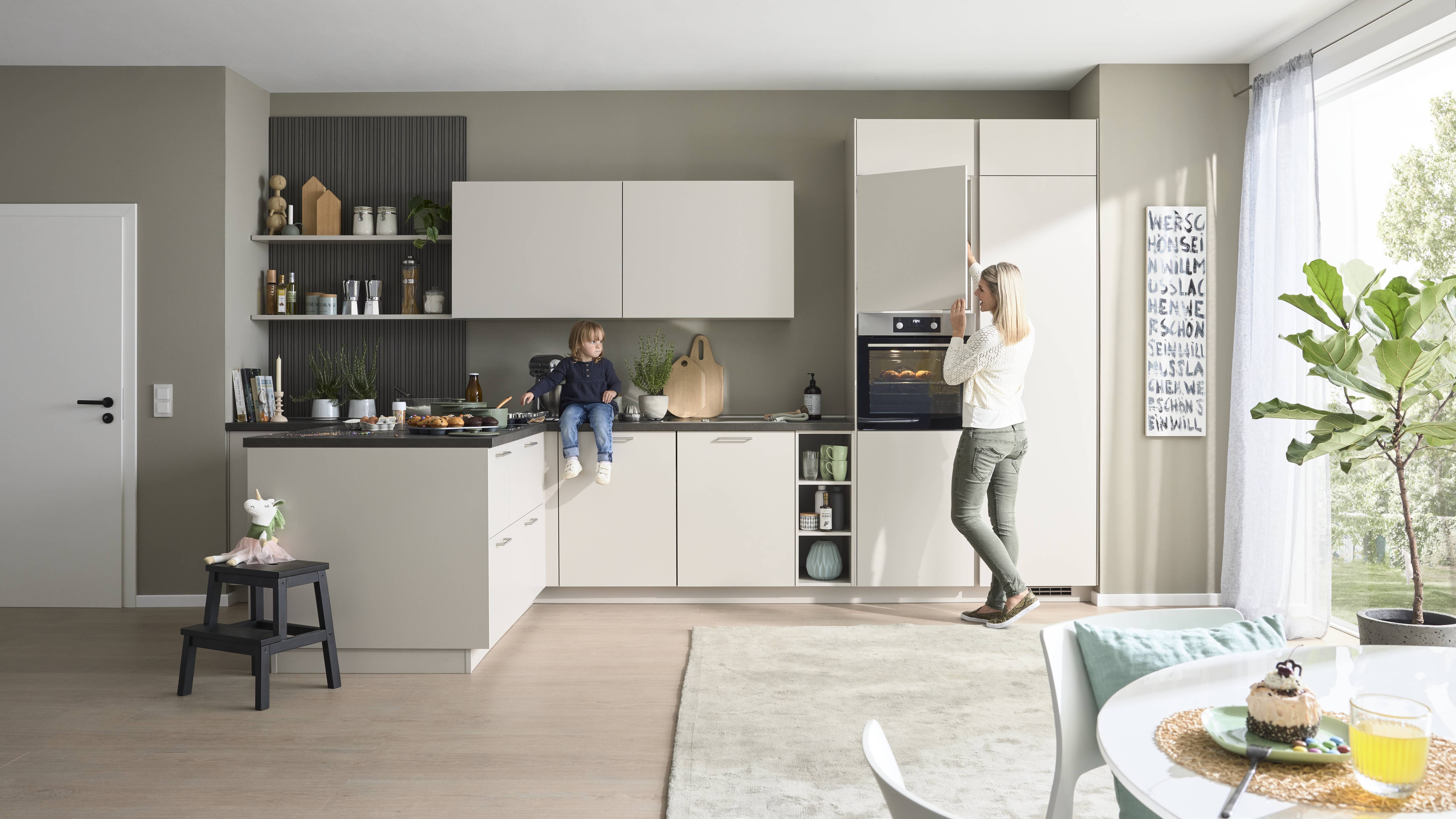 Culineo® Einbauküche C615 mit AEG Einbaugeräten