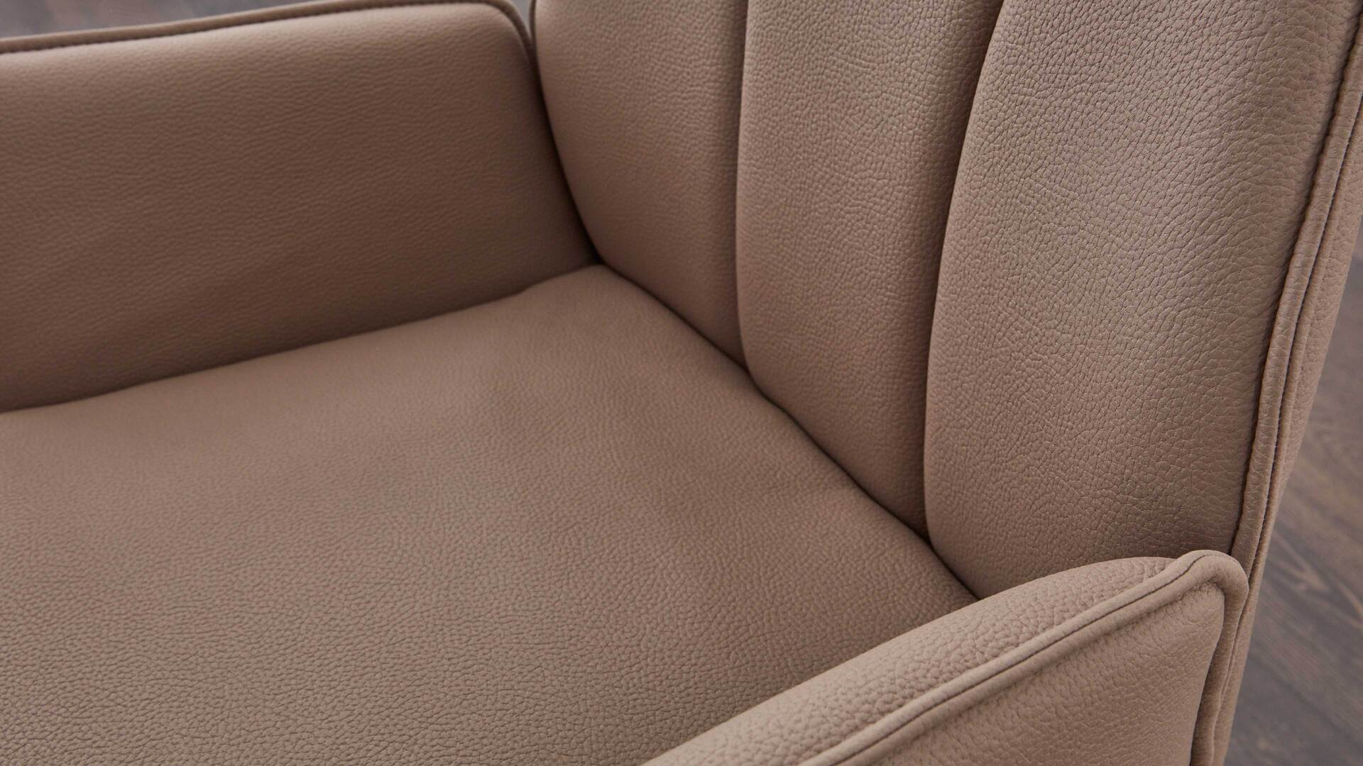 Interliving Esszimmer Serie 5102 – Armlehn-Polsterstuhl