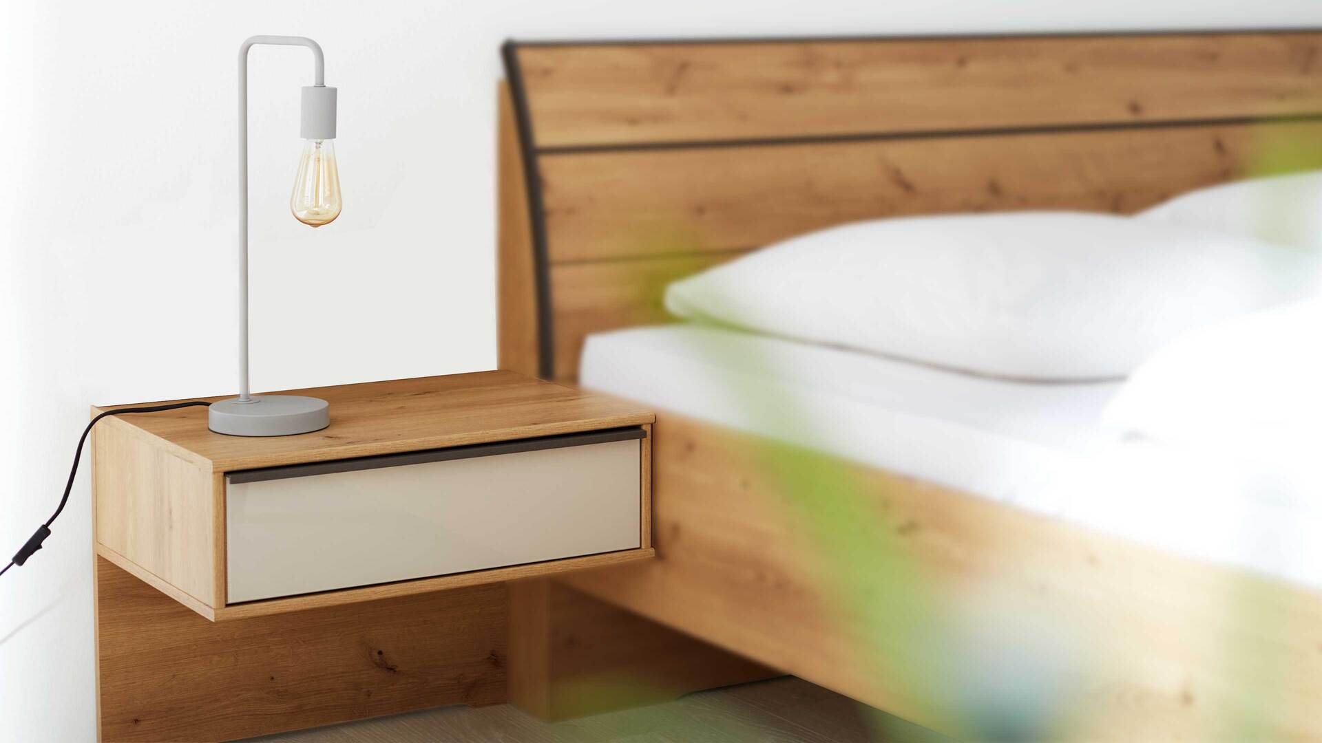 Interliving Kleiderschrank Serie 1205 – Nachtkonsolen-Set